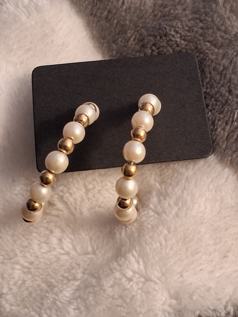 Vintage Pearl and Gold Bead Hoop Earrings - White & Gold